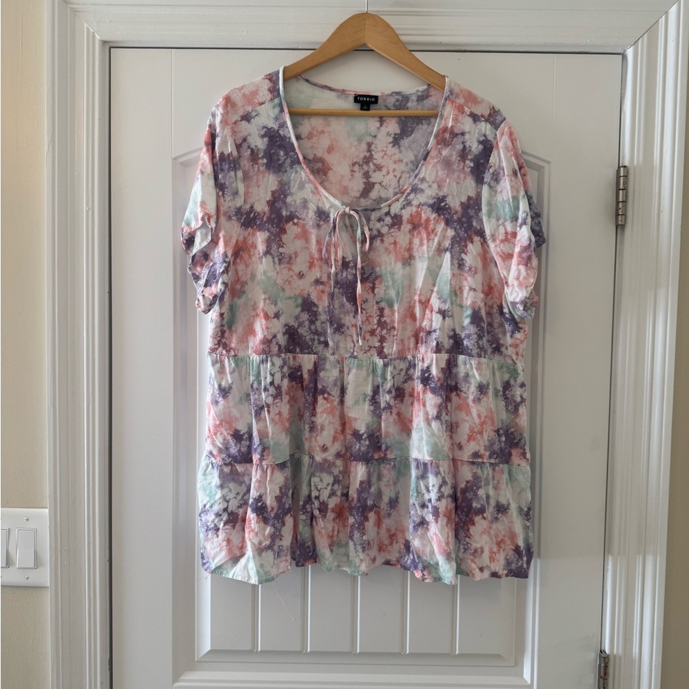Torrid Tie-Dye Peplum Blouse Size 3 | Plus-Size Watercolor Boho Chic